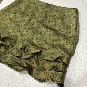 Elegant Green and Gold Women's Skirt